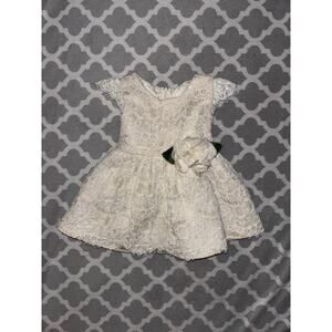 Baby girls size 3-6 month dress
